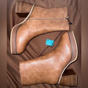 Maurice’s Candace Platform Boot